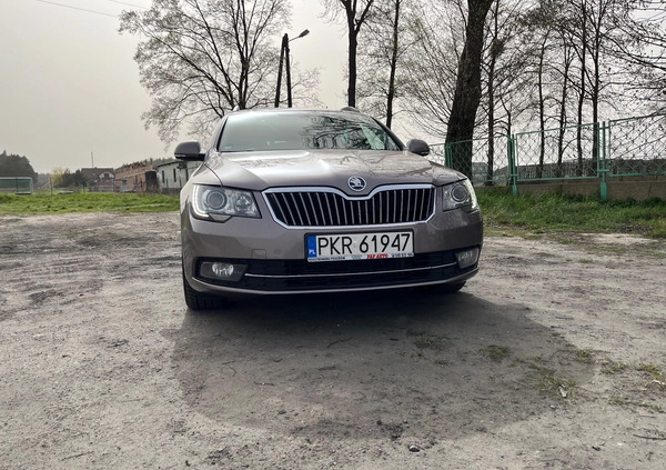 Skoda Superb cena 40000 przebieg: 283000, rok produkcji 2014 z Zduny małe 352